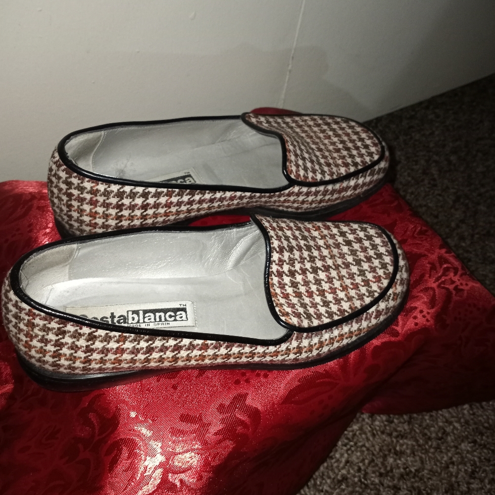 🌺 Costa Blanca Shoes